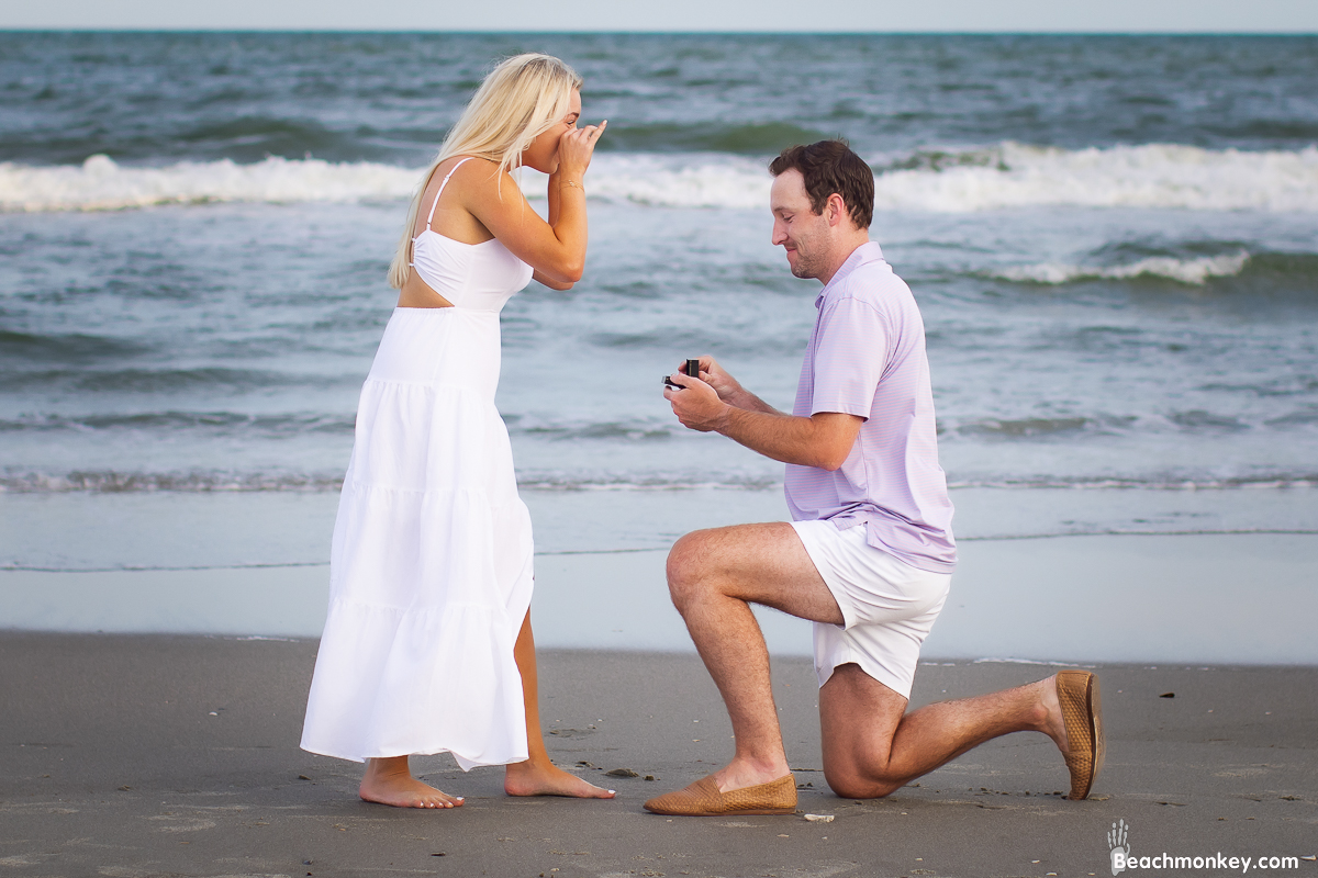 Asking someone to marry them in North Myrtle Beach july 2022 engagement Photo by Beachmonkey photography