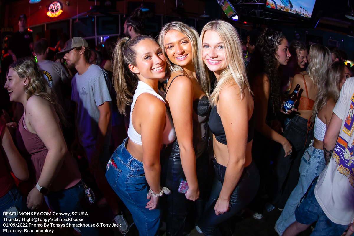 three beautiful girls at Tongys Shmackhouse for Thursday night on Sept 1st 2022 in Conway, SC USA photos  by Myrtle Beach photographer Beachmonkey