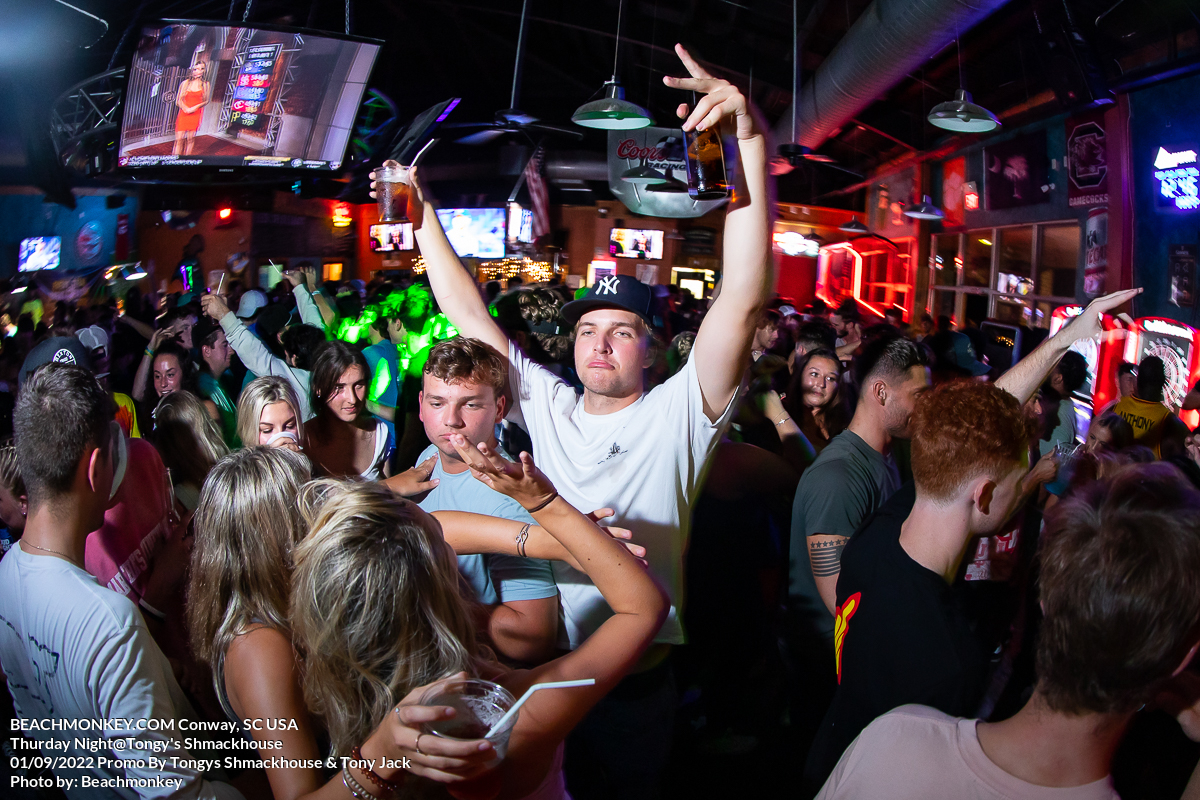 packed dance floor at Tongys Shmackhouse for Thursday night on Sept 1st 2022 in Conway, SC USA photos  by Myrtle Beach photographer Beachmonkey